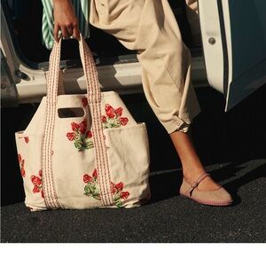 Strawberry Caravan tote